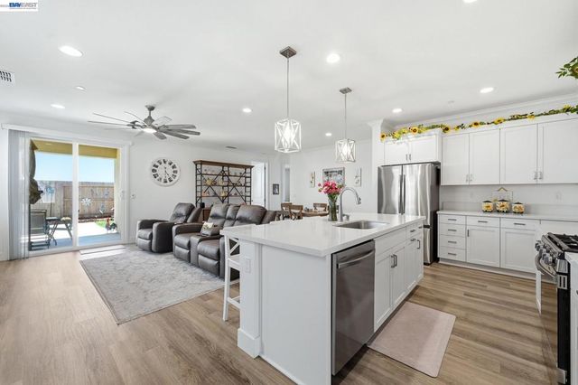 2249 Enchantment, Manteca, CA 95337