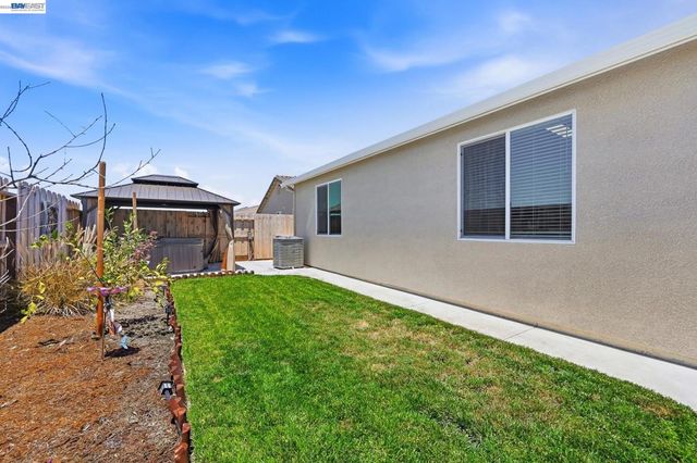 2249 Enchantment, Manteca, CA 95337