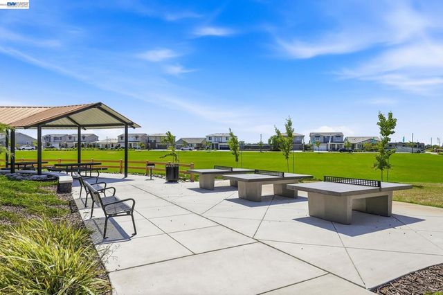 2249 Enchantment, Manteca, CA 95337