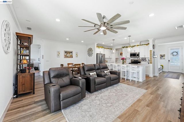 2249 Enchantment, Manteca, CA 95337