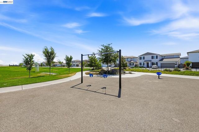 2249 Enchantment, Manteca, CA 95337