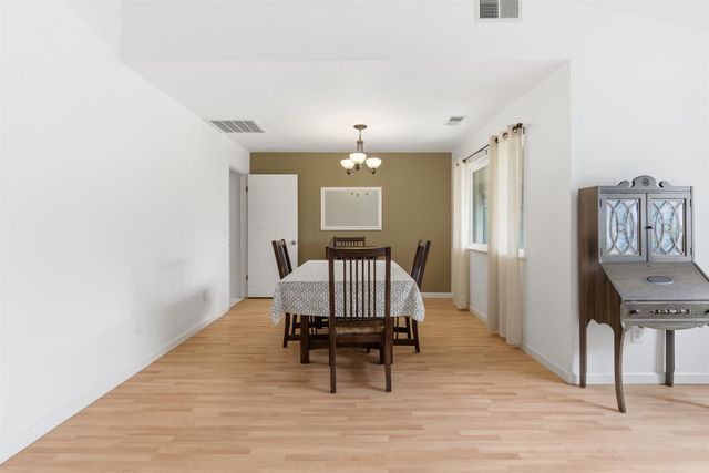 2926 Snowbrook Ct, Stockton, CA 95219