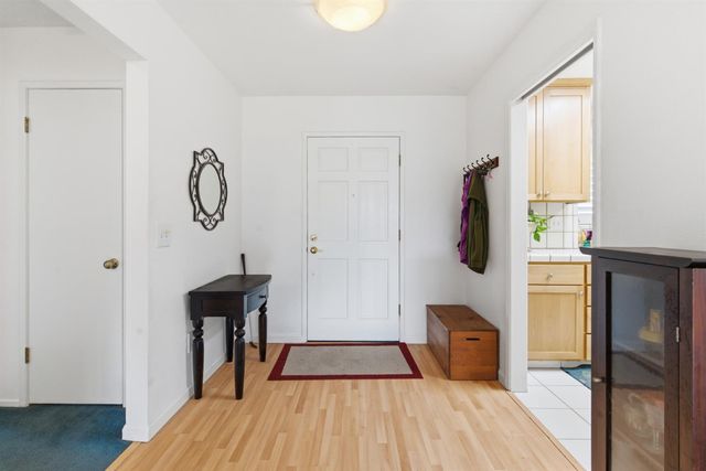 2926 Snowbrook Ct, Stockton, CA 95219