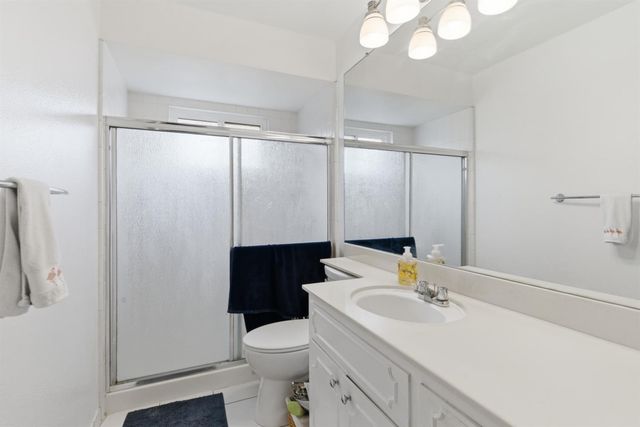 2926 Snowbrook Ct, Stockton, CA 95219