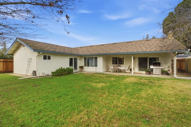 2926 Snowbrook Ct, Stockton, CA 95219