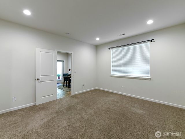 621 153rd Street Ct E, Tacoma, WA 98445