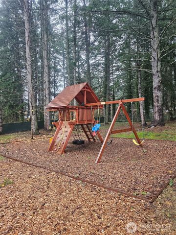 621 153rd Street Ct E, Tacoma, WA 98445