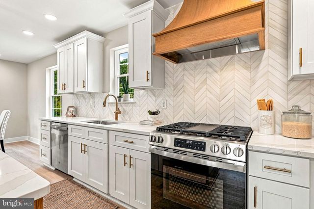 2230 DAYTON AVE, Atco, NJ 08004