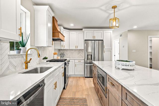 2230 DAYTON AVE, Atco, NJ 08004