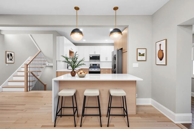 3006 N Sayre Avenue, Chicago, IL 60634