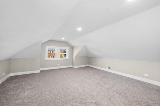 3006 N Sayre Avenue, Chicago, IL 60634