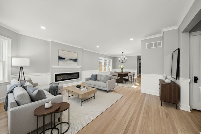 3006 N Sayre Avenue, Chicago, IL 60634