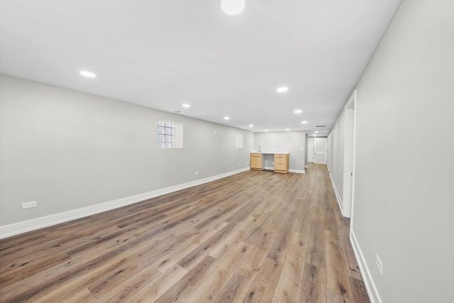 3006 N Sayre Avenue, Chicago, IL 60634