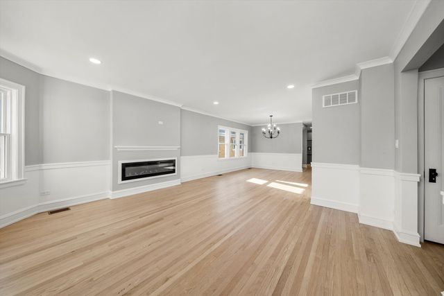 3006 N Sayre Avenue, Chicago, IL 60634