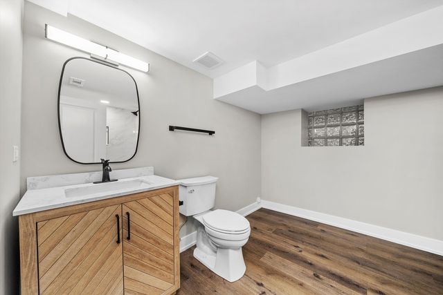 3006 N Sayre Avenue, Chicago, IL 60634