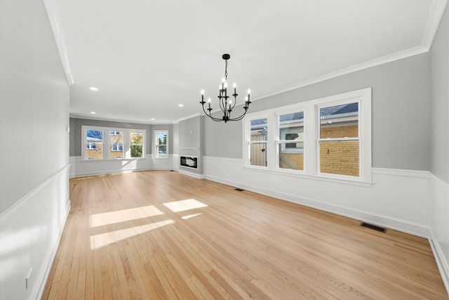 3006 N Sayre Avenue, Chicago, IL 60634