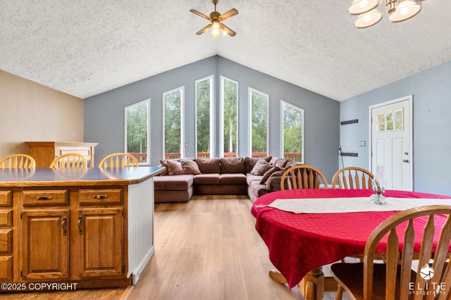 3021 N Arctic Fox Drive, Wasilla, AK 99654