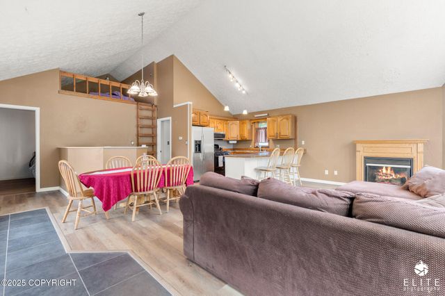 3021 N Arctic Fox Drive, Wasilla, AK 99654