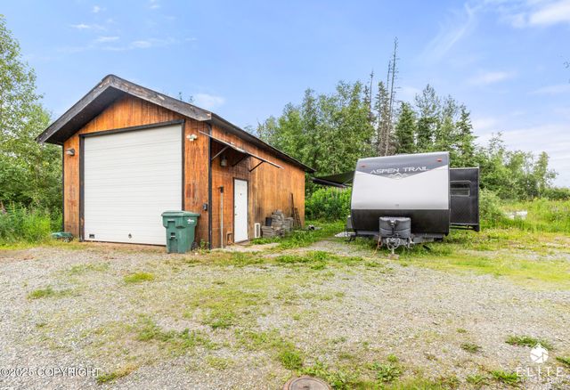 3021 N Arctic Fox Drive, Wasilla, AK 99654