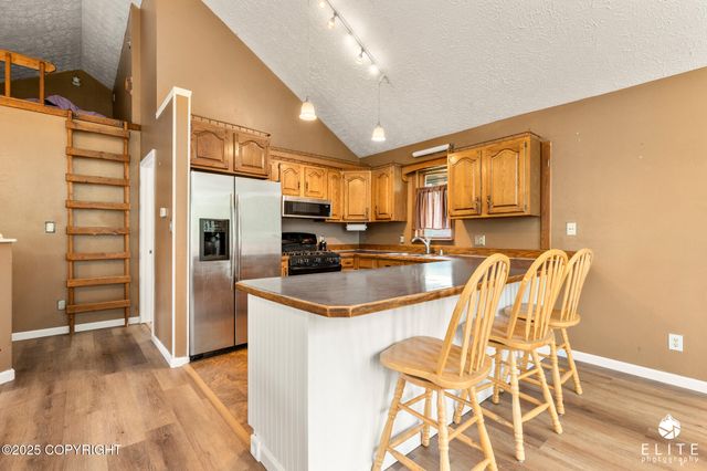 3021 N Arctic Fox Drive, Wasilla, AK 99654