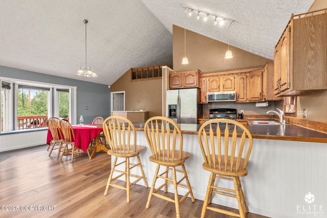 3021 N Arctic Fox Drive, Wasilla, AK 99654