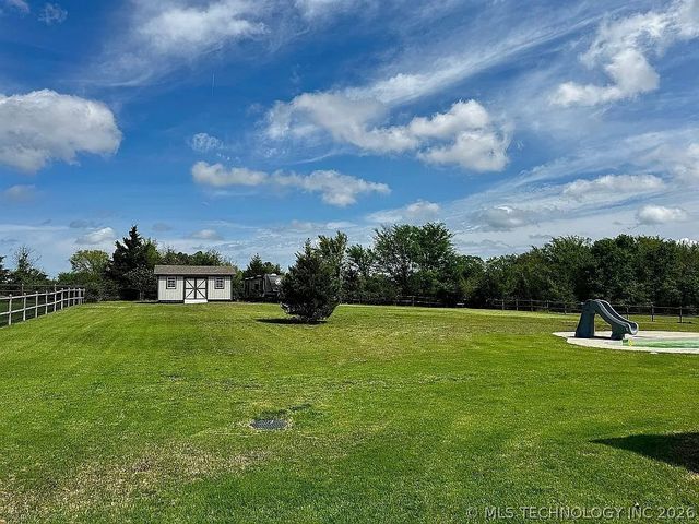14823 E Fieldstone Drive N, Claremore, OK 74017