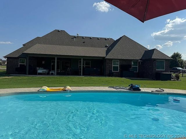 14823 E Fieldstone Drive N, Claremore, OK 74017
