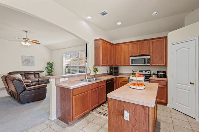 4328 Twinleaf Drive, Fort Worth, TX 76036