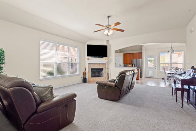 4328 Twinleaf Drive, Fort Worth, TX 76036