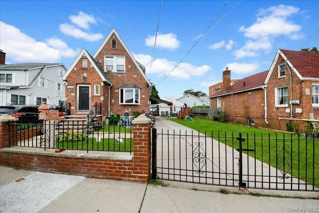 3161 Wissman Avenue, Bronx, NY 10465 — exterior