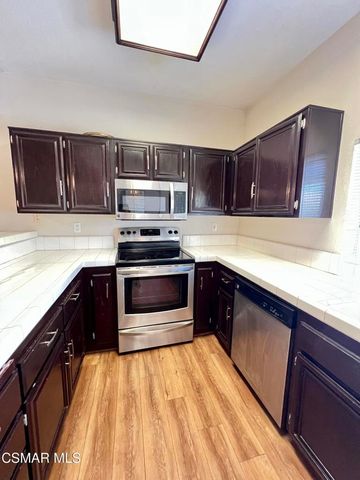 5798 Oak Bank Trail Tl102, Oak Park, CA 91377