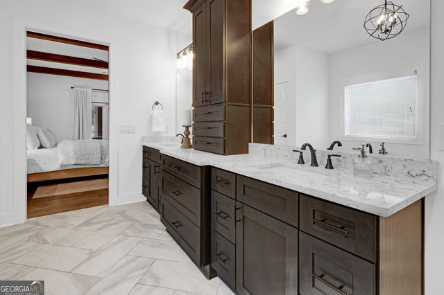 205 Chastain Drive, Forsyth, GA 31029