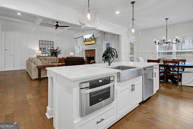 205 Chastain Drive, Forsyth, GA 31029