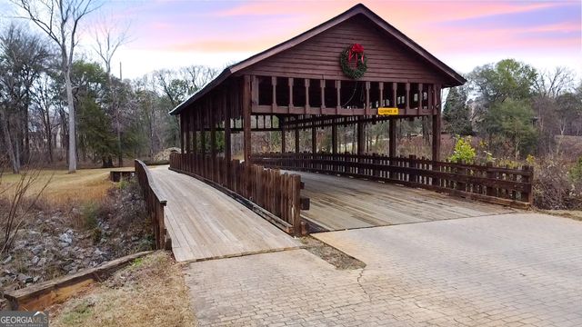 205 Chastain Drive, Forsyth, GA 31029