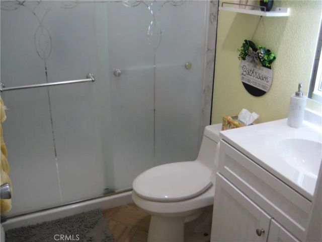 11408 214th, Lakewood, CA 90715