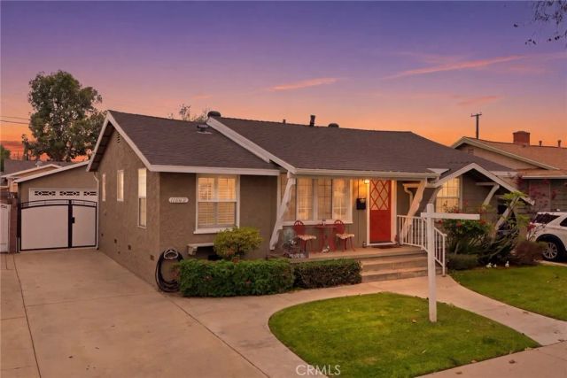 11408 214th, Lakewood, CA 90715