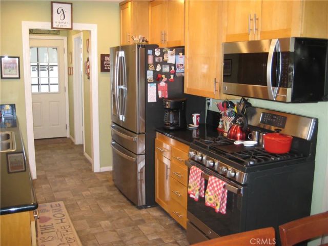 11408 214th, Lakewood, CA 90715