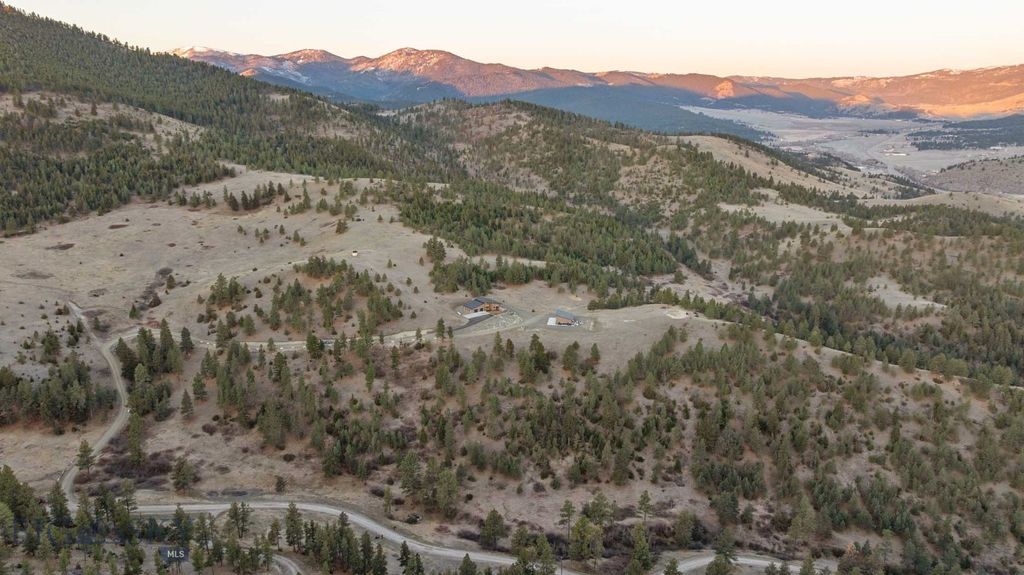 4915 W US Highway 12, Helena, MT 59601 photo 21