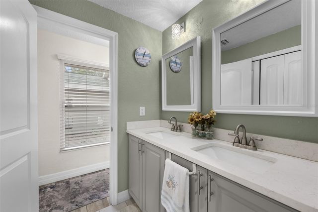 425 WAYFARER COURT, Tarpon Springs, FL 34689