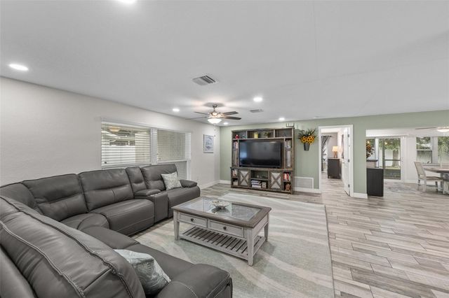 425 WAYFARER COURT, Tarpon Springs, FL 34689