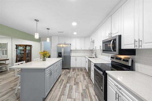 425 WAYFARER COURT, Tarpon Springs, FL 34689
