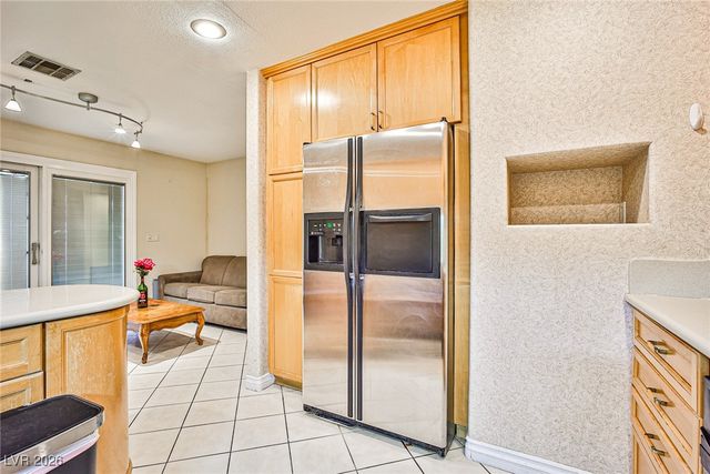 6969 Grassy Knoll Street, Las Vegas, NV 89147