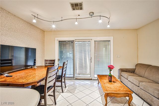 6969 Grassy Knoll Street, Las Vegas, NV 89147