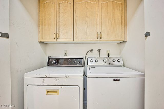 6969 Grassy Knoll Street, Las Vegas, NV 89147