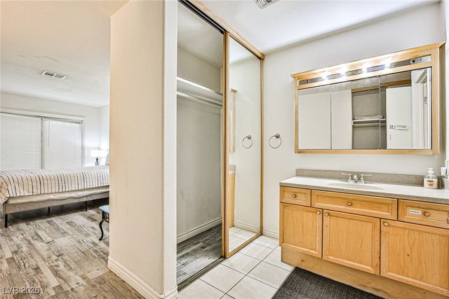 6969 Grassy Knoll Street, Las Vegas, NV 89147