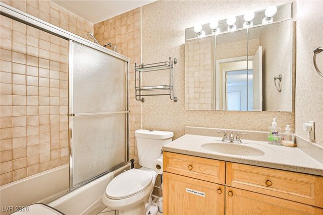 6969 Grassy Knoll Street, Las Vegas, NV 89147