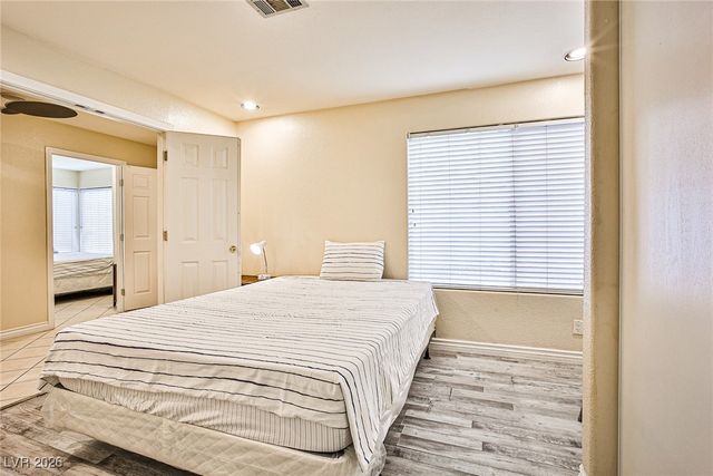 6969 Grassy Knoll Street, Las Vegas, NV 89147