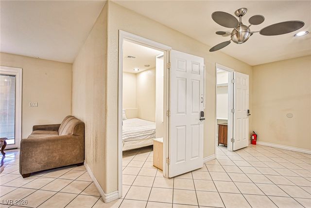 6969 Grassy Knoll Street, Las Vegas, NV 89147