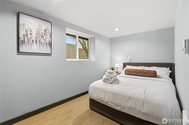 5506 5th Avenue NW, Seattle, WA 98017