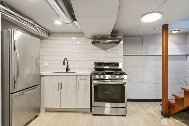 5506 5th Avenue NW, Seattle, WA 98017